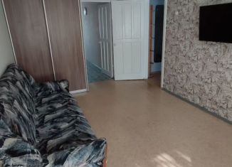 2-комнатная квартира на продажу, 44 м2, Златоуст, 3-й микрорайон проспекта имени Ю.А. Гагарина, 27