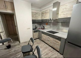 Продаю 2-комнатную квартиру, 56 м2, Ростов-на-Дону, Круглая площадь, 5