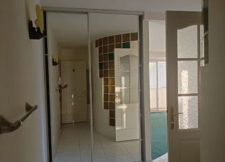 Продажа 2-ком. квартиры, 52 м2, Тольятти, улица Свердлова, 1