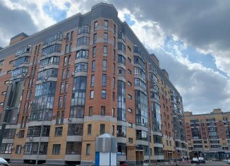 Продаю 3-комнатную квартиру, 72 м2, Казань, улица Зур Урам, 1К