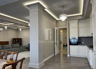 Продажа трехкомнатной квартиры, 130 м2, Махачкала, улица Дахадаева, 40