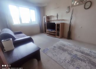 Сдаю 2-ком. квартиру, 56.6 м2, Мурманск, Кильдинская улица, 15