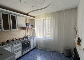 Продам 3-ком. квартиру, 67.7 м2, Кыштым, улица Калинина, 170