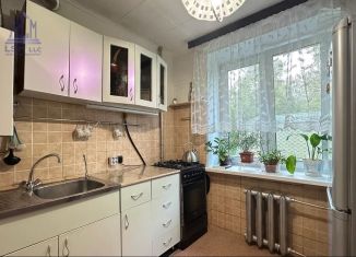 Продам 2-ком. квартиру, 44 м2, Санкт-Петербург, Красногвардейский район, Лесопарковая улица, 28