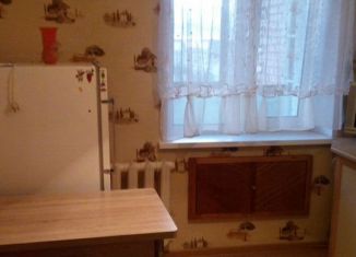 Сдаю в аренду 1-ком. квартиру, 38 м2, Подольск, Парковая улица, 39