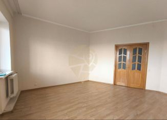 Продажа 3-ком. квартиры, 93 м2, Старый Оскол, микрорайон Будённого, 16, ЖК Радуга