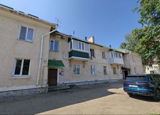 Продается 2-ком. квартира, 44 м2, Салават, Первомайская улица, 12