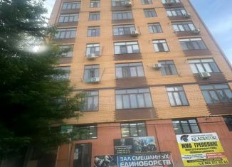 Продается 3-ком. квартира, 95 м2, Махачкала, улица Каммаева, 28