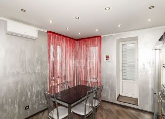 Трехкомнатная квартира на продажу, 103.2 м2, Тюмень, улица Чернышевского, 2Ак12