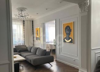 Продаю трехкомнатную квартиру, 136.6 м2, Тюмень, Водопроводная улица, 6