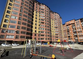 Продаю двухкомнатную квартиру, 79 м2, Махачкала, улица Хаджи Булача, 16Б, ЖК Ак-Гёль