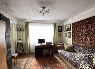 Продажа 3-комнатной квартиры, 47.7 м2, Печоры, Псковская улица, 21