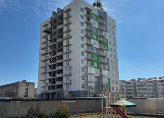 Продам 1-ком. квартиру, 40 м2, Крым, проспект Победы, 93