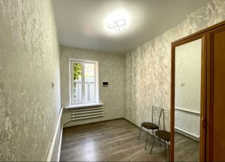 Продам 1-ком. квартиру, 35 м2, Таганрог, Социалистическая улица, 55