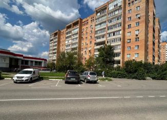 Продаю 2-ком. квартиру, 52 м2, посёлок городского типа Селятино, Теннисная улица, 51