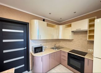 Сдается в аренду 1-ком. квартира, 41 м2, Воронеж, Олимпийский бульвар, 14, ЖК Ботанический сад