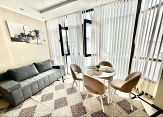 Продаю 1-ком. квартиру, 45 м2, Ростов-на-Дону, улица Пацаева, 18, Ворошиловский район
