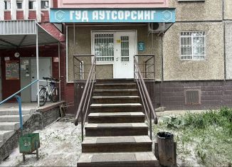 Продаю помещение свободного назначения, 52.2 м2, Челябинск, улица Братьев Кашириных, 101