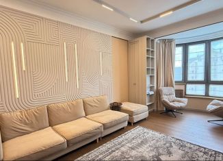 Сдаю трехкомнатную квартиру, 123 м2, Калининград, улица Сержанта Колоскова, 6А