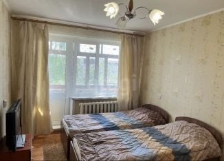 Сдам 2-комнатную квартиру, 47.5 м2, Кириши, проспект Героев, 27