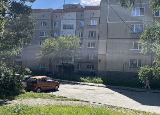 Продается 3-ком. квартира, 63 м2, Новоуральск, улица Сергея Дудина, 13