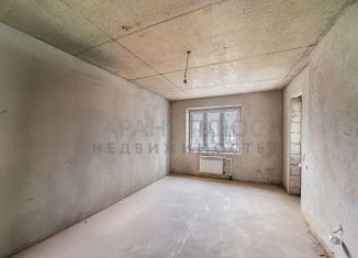 Продажа 3-ком. квартиры, 77.2 м2, Липецк, улица имени Мичурина, 24