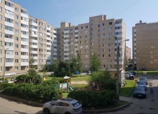 Сдам в аренду трехкомнатную квартиру, 85 м2, Санкт-Петербург, Геологическая улица, 44к1