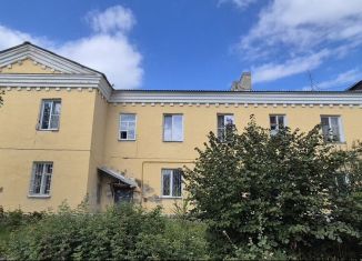 Продаю 2-ком. квартиру, 47 м2, Копейск, улица Кожевникова, 35