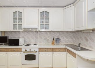 Продаю трехкомнатную квартиру, 75 м2, Тюмень, улица Ленина, 83