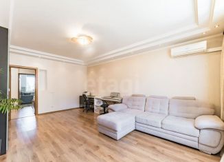 Продаю 2-комнатную квартиру, 67.5 м2, Татарстан, Чистопольская улица, 60