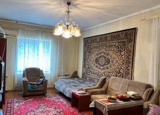 Продам 2-ком. квартиру, 72 м2, Сочи, улица Горького, 43, микрорайон Центральный