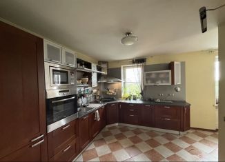 Продам 4-комнатную квартиру, 112.3 м2, Королёв, Пионерская улица, 12Ак2