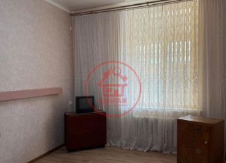 Трехкомнатная квартира на продажу, 70 м2, Армавир, переулок Пугачёва, 1