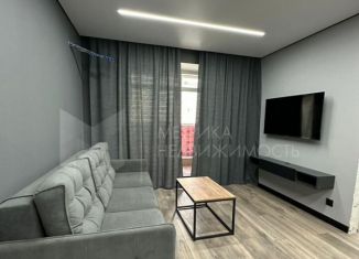 Продается однокомнатная квартира, 33.7 м2, Тюмень, улица Революции, 228к4