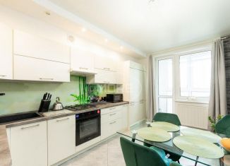 Продается 2-ком. квартира, 53.8 м2, Калининград, улица Аллея Смелых, 188А