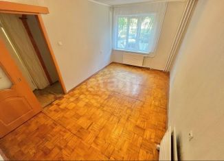 Продажа 1-комнатной квартиры, 28.5 м2, Ижевск, Молодёжная улица, 51