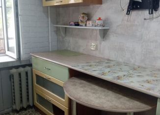 Сдается 1-комнатная квартира, 36 м2, Азов, улица Ленина, 42