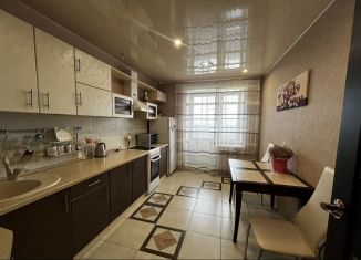 Продается 2-ком. квартира, 51.2 м2, Вологодская область, улица Гагарина, 70