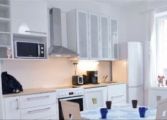 Продам 2-ком. квартиру, 42 м2, Аксай, улица Мира, 4