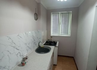 Продажа 2-ком. квартиры, 39 м2, Туапсе, улица Клары Цеткин, 35
