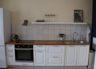 Аренда двухкомнатной квартиры, 55 м2, Кудрово, Английская улица, 2