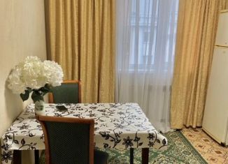 Сдача в аренду однокомнатной квартиры, 40 м2, Пенза, улица Чапаева, 105