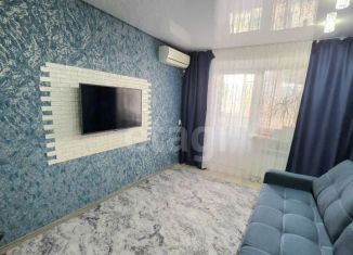 Продается 2-ком. квартира, 44 м2, Краснодарский край, проспект Ленина, 42