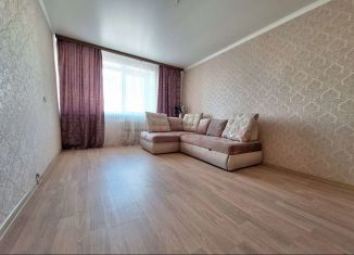 Продам 2-ком. квартиру, 44 м2, Старый Оскол, микрорайон Макаренко, 1