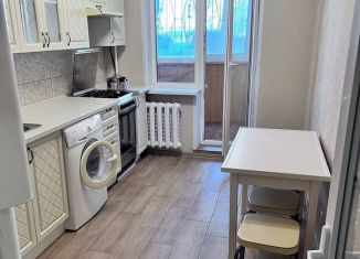 Продажа трехкомнатной квартиры, 67.4 м2, Керчь, улица Генерала Петрова, 20