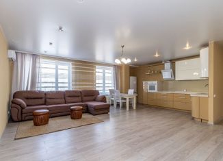 Продается трехкомнатная квартира, 92 м2, Курган, улица Куйбышева, 15