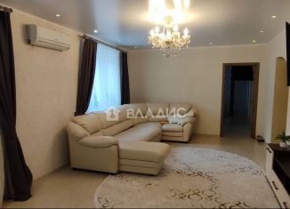 Сдача в аренду 3-комнатной квартиры, 101.2 м2, Тобольск, 3-й микрорайон, 32