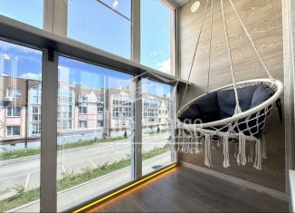 Продаю 2-ком. квартиру, 54.8 м2, Калуга, улица Владимира Козлова, 5