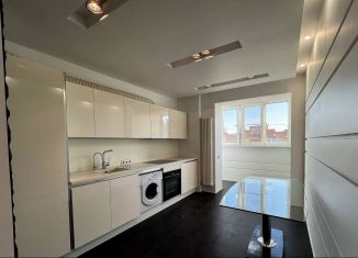 Продаю 2-ком. квартиру, 67 м2, Ростов-на-Дону, улица Зорге, 15