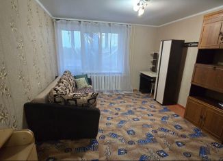 Сдам 2-комнатную квартиру, 56 м2, Армавир, улица Ефремова, 111